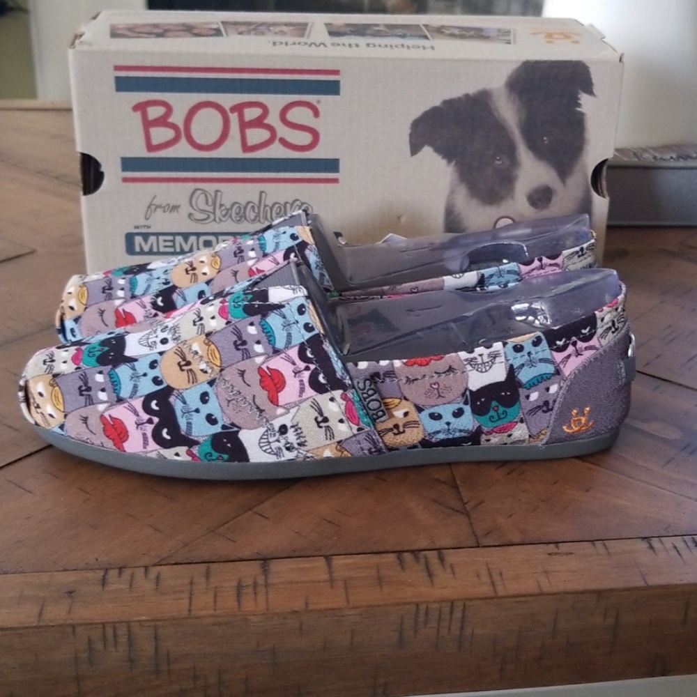 🆕️ Scratch Party Bob's Skechers - Picture 5 of 7